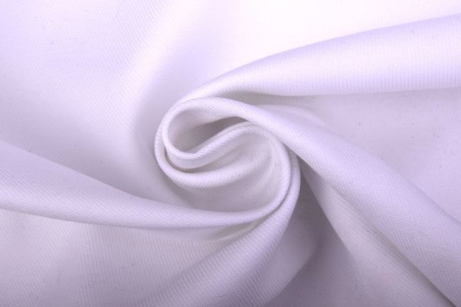 Bavlnený keper - Gabardén v bielej farbe TI568